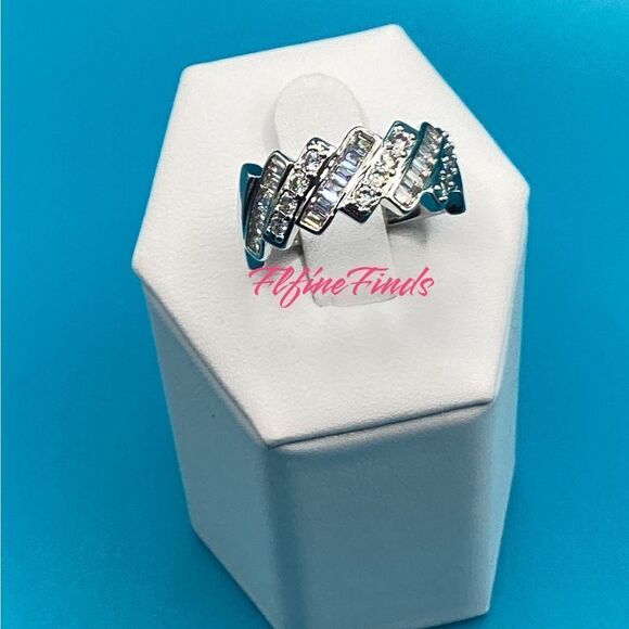 💖💎Stunning Sterling Silver Baguette and Round Diamond Eternity Band Ring💖💎 - Picture 6 of 14